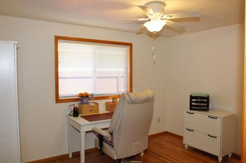 Tiny photo for 3011 Edgewood Drive, Medford, OR 97504 (MLS # 220220142)