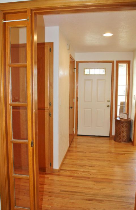 Tiny photo for 3011 Edgewood Drive, Medford, OR 97504 (MLS # 220220142)