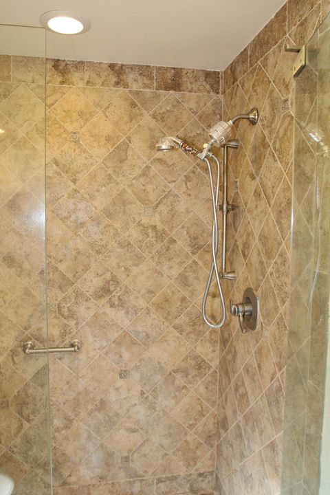 Tiny photo for 3011 Edgewood Drive, Medford, OR 97504 (MLS # 220220142)