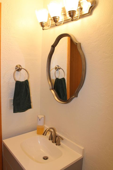 Tiny photo for 3011 Edgewood Drive, Medford, OR 97504 (MLS # 220220142)