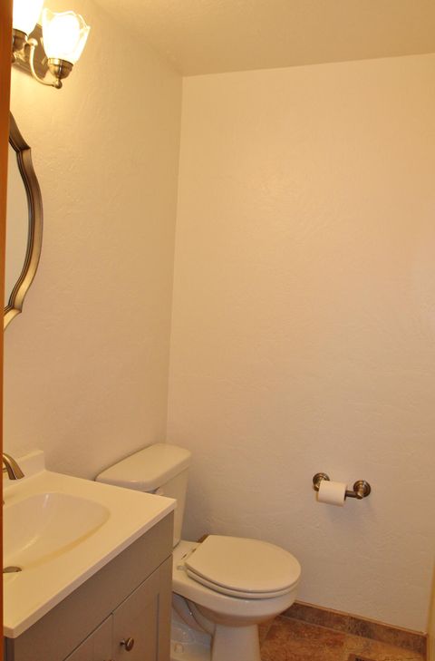 Tiny photo for 3011 Edgewood Drive, Medford, OR 97504 (MLS # 220220142)