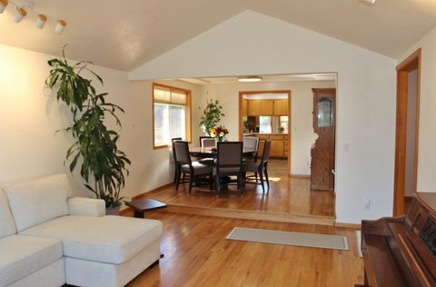 Tiny photo for 3011 Edgewood Drive, Medford, OR 97504 (MLS # 220220142)