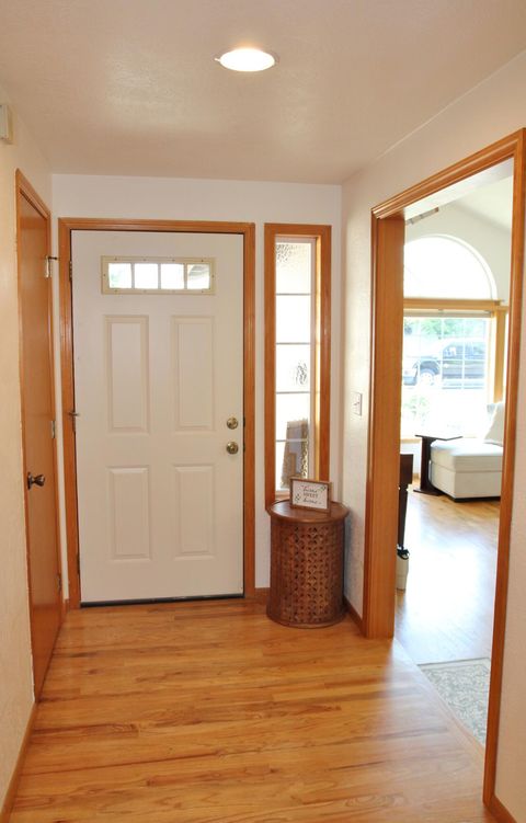 Tiny photo for 3011 Edgewood Drive, Medford, OR 97504 (MLS # 220220142)