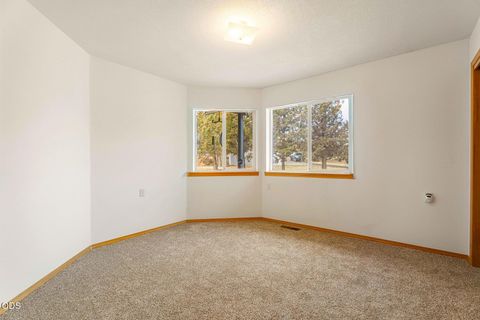 Tiny photo for 6678 SE Davis Loop, Prineville, OR 97754 (MLS # 220222804)