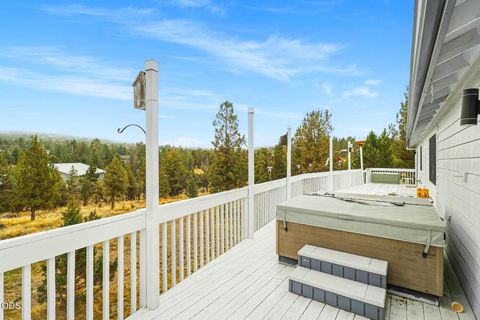 Tiny photo for 6678 SE Davis Loop, Prineville, OR 97754 (MLS # 220222804)