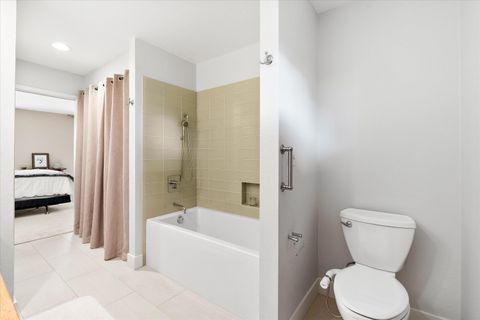 Tiny photo for 804 Acorn Circle, Ashland, OR 97520 (MLS # 220214363)