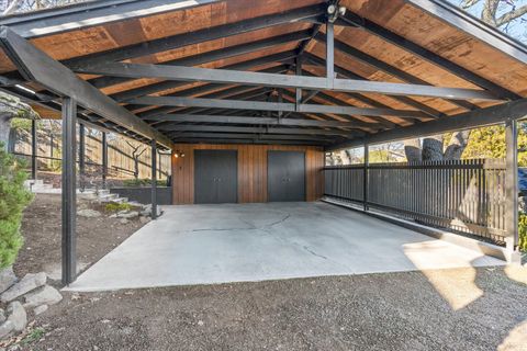 Tiny photo for 804 Acorn Circle, Ashland, OR 97520 (MLS # 220214363)