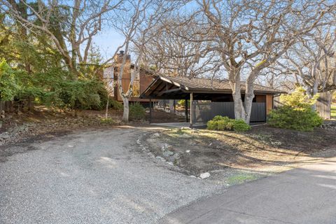 Tiny photo for 804 Acorn Circle, Ashland, OR 97520 (MLS # 220214363)