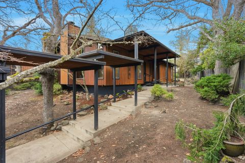 Tiny photo for 804 Acorn Circle, Ashland, OR 97520 (MLS # 220214363)