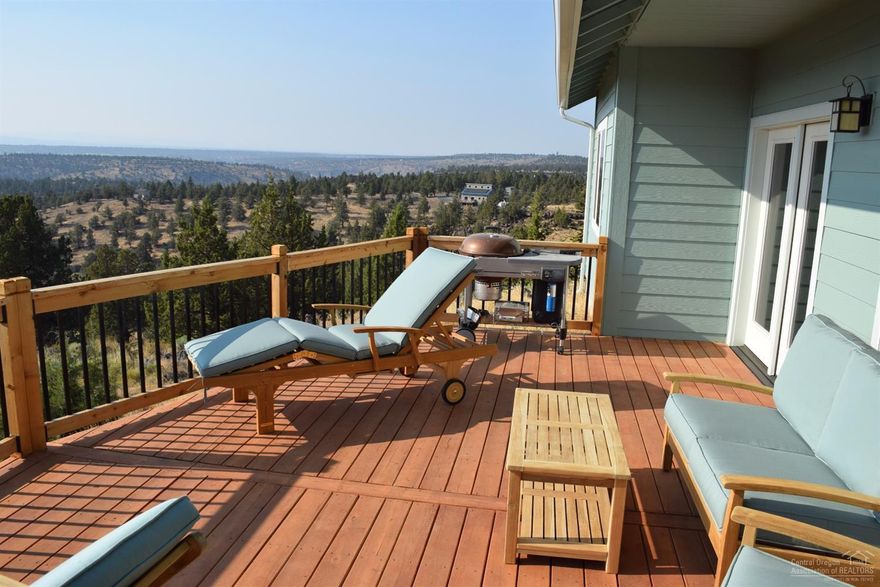 Want endless Cascades views? It doesn't get any better. Built in 2015 this 1,560 sq. ft. home was designed for views and loaded with upgrades. Granite counters, custom cabinets, DCS fridge and Bosch appliances, hardwood floors, cedar decks, breakfast bar, walk-in closet, tiled bathrooms, laundry/utility room with granite, utility sink & storage. And then there are the views. You design the landscaping and complete the magic of this very special home. Call and make an appointment today.