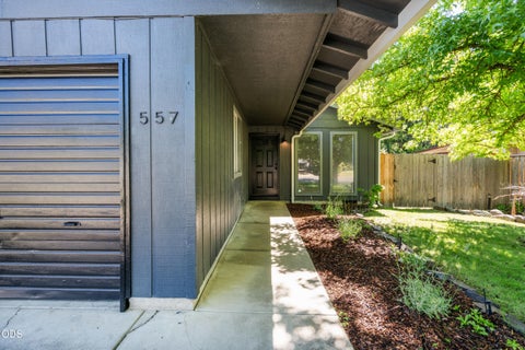 Tiny photo for 557 Glenn Way, Central Point, OR 97502 (MLS # 220223744)