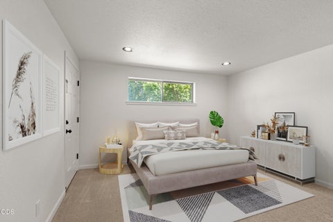 Tiny photo for 557 Glenn Way, Central Point, OR 97502 (MLS # 220223744)