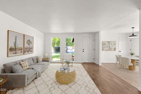 Tiny photo for 557 Glenn Way, Central Point, OR 97502 (MLS # 220223744)