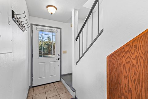 Tiny photo for 132 S Mountain Avenue #4, Ashland, OR 97520 (MLS # 220213862)