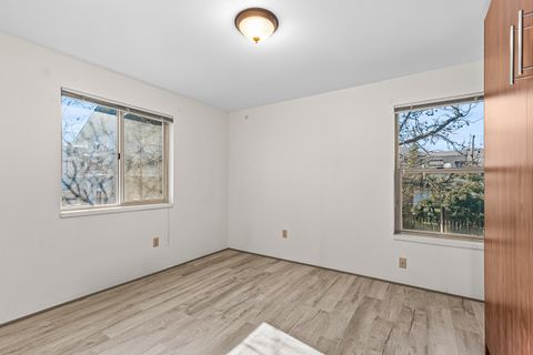 Tiny photo for 132 S Mountain Avenue #4, Ashland, OR 97520 (MLS # 220213862)
