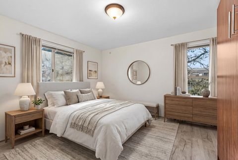 Tiny photo for 132 S Mountain Avenue #4, Ashland, OR 97520 (MLS # 220213862)