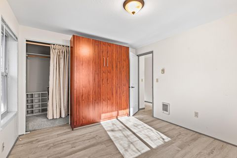 Tiny photo for 132 S Mountain Avenue #4, Ashland, OR 97520 (MLS # 220213862)