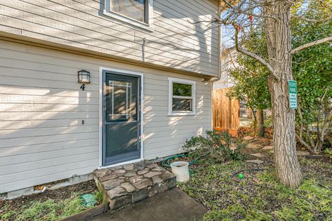 Tiny photo for 132 S Mountain Avenue #4, Ashland, OR 97520 (MLS # 220213862)