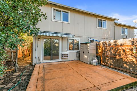 Tiny photo for 132 S Mountain Avenue #4, Ashland, OR 97520 (MLS # 220213862)