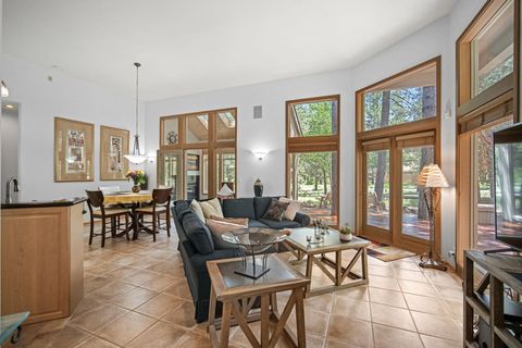 18160 Mt. Baker Lane 1 Sunriver OR 97707