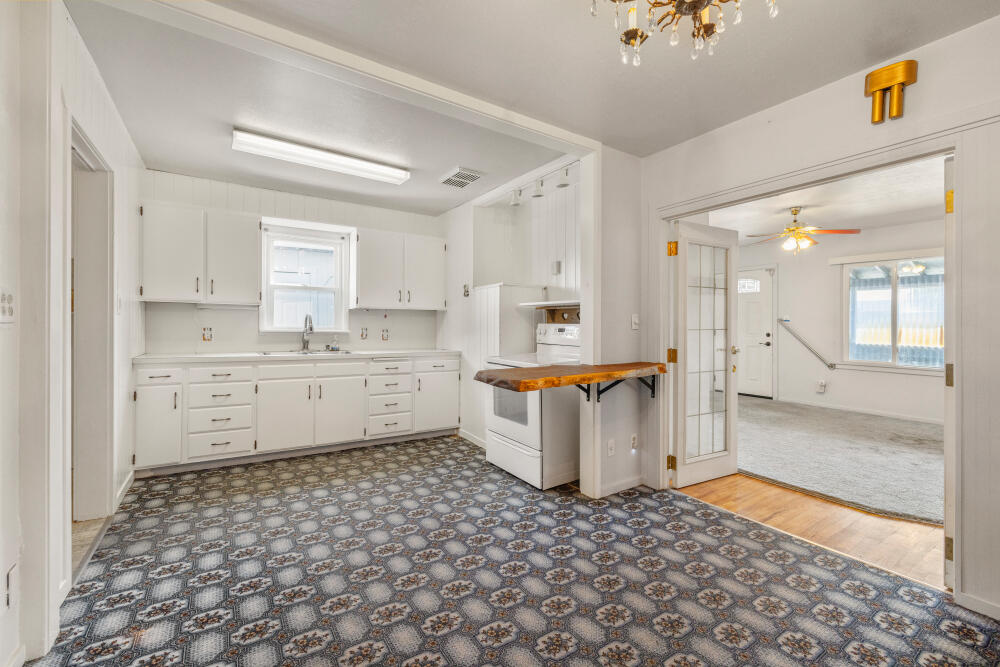 Klamath Falls -Darrow Addition - Commercial Sale