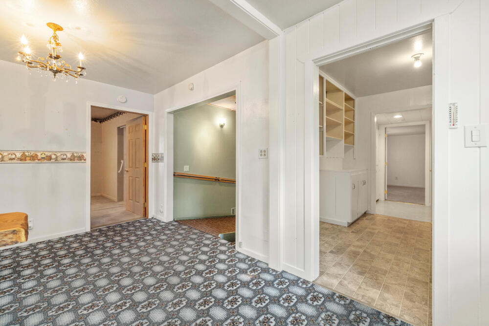 Klamath Falls -Darrow Addition - Commercial Sale