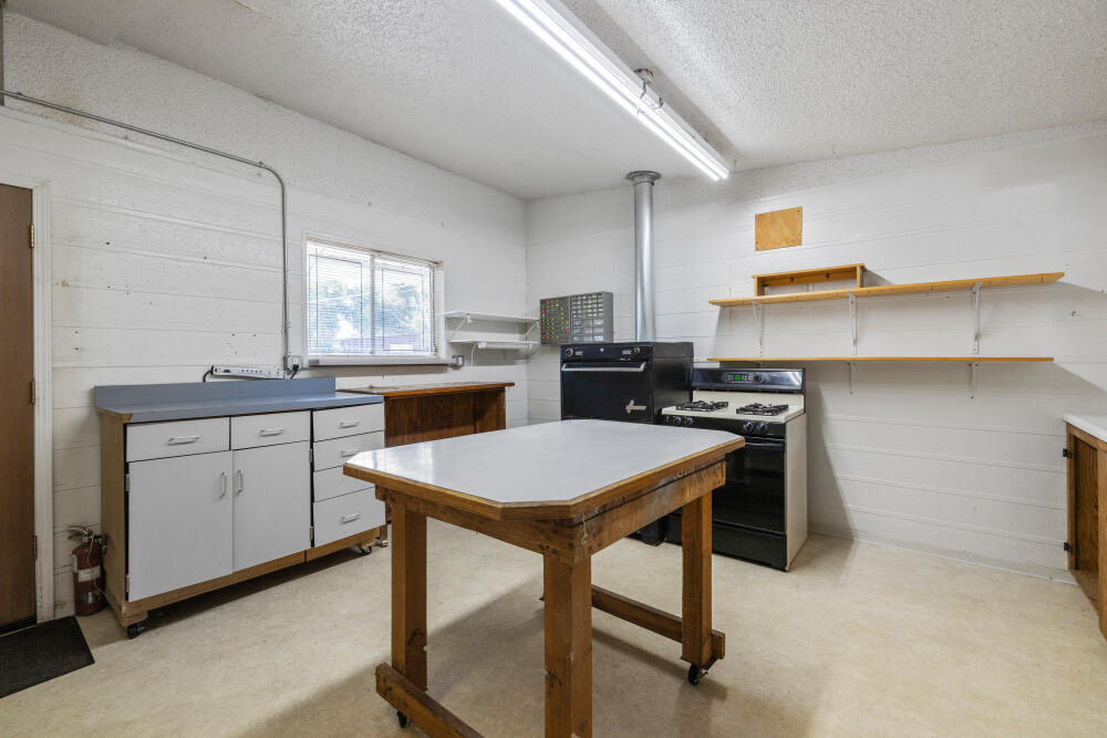 Klamath Falls -Darrow Addition - Commercial Sale