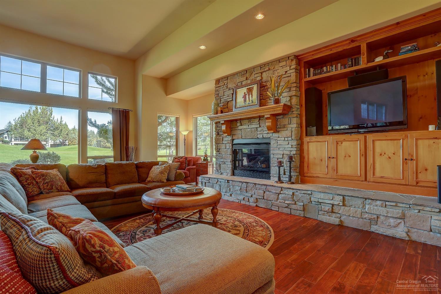 Eagle Crest - Residential