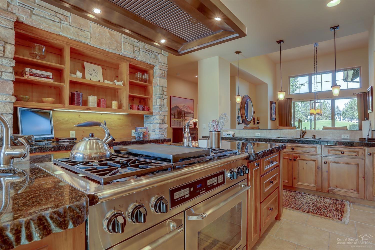 Eagle Crest - Residential