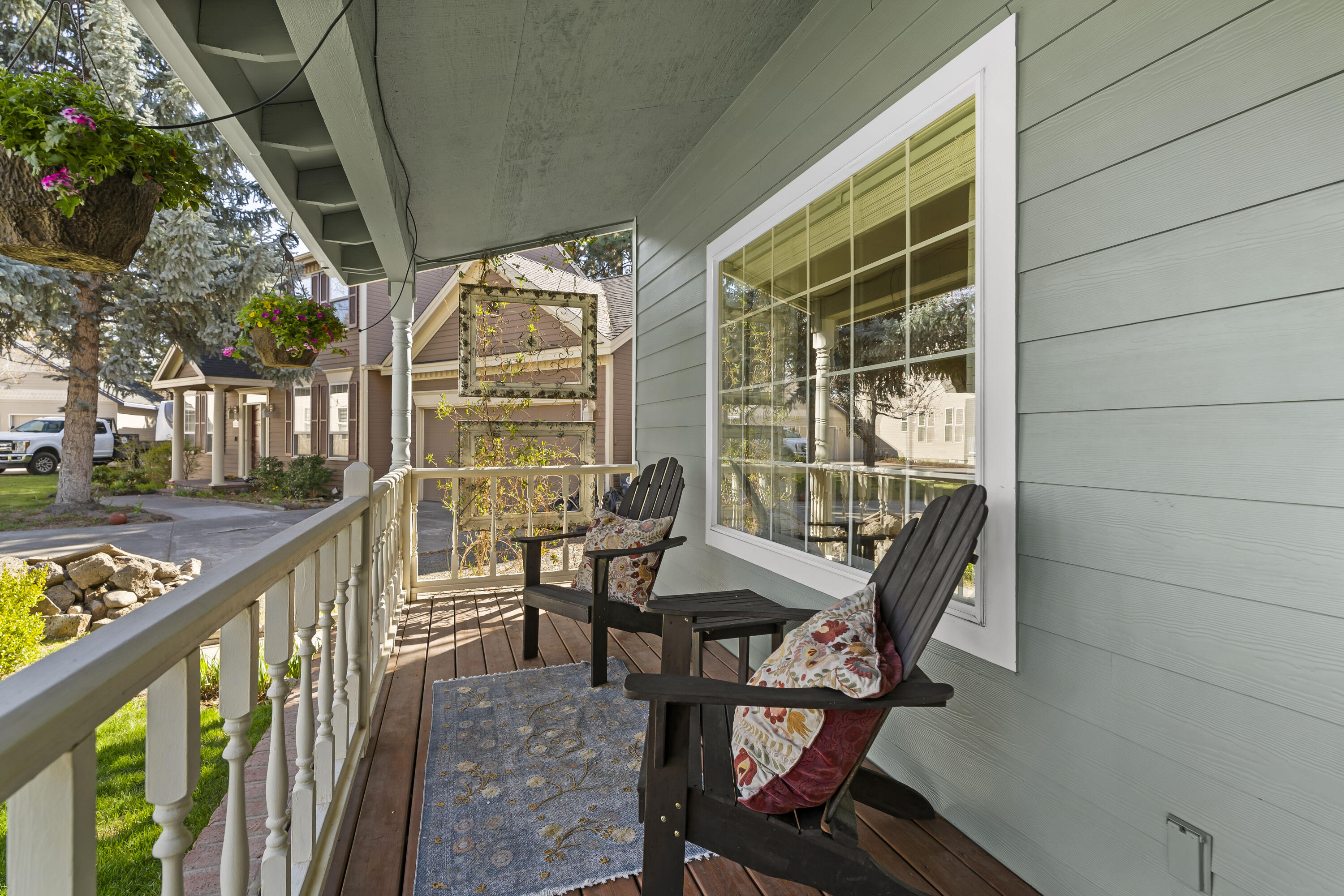 1860 SE Autumnwood Court
