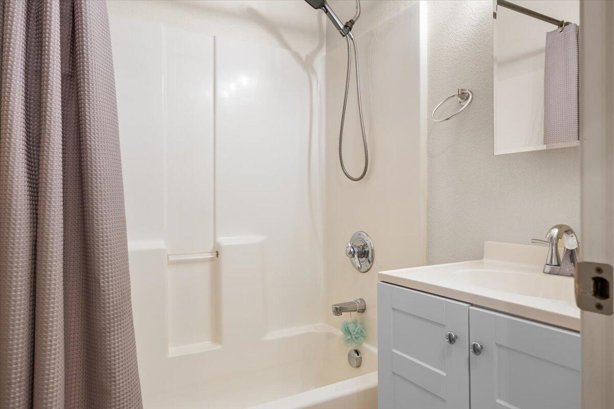 Falcon Meadows - Residential