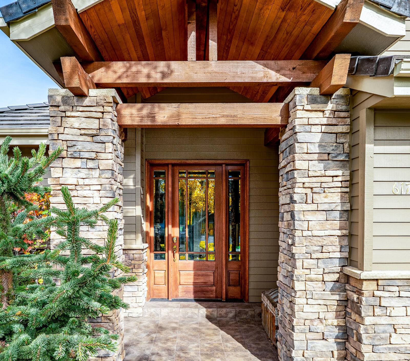 Broken Top - Residential