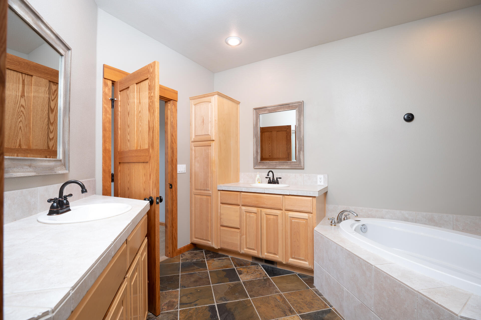 Broken Top - Residential