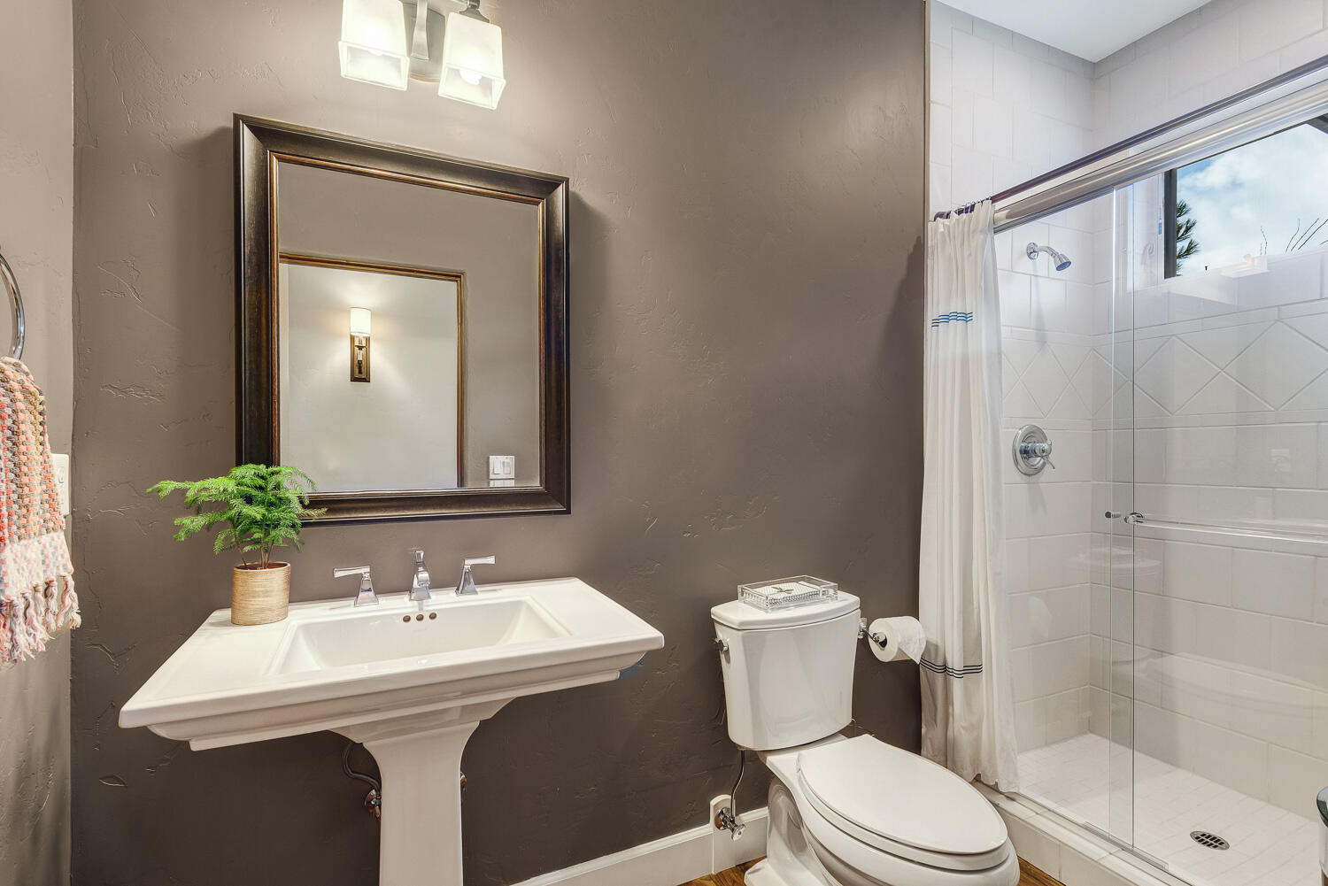 Broken Top - Residential