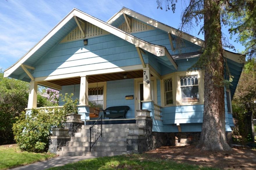 Welcome to the most beautiful, GEOTHERMAL, Cottage style home int he desirable Pacific Terrace and El Dorado Ave neighborhood. This graceful beauty has gorgeous windows and the most stunning wood work details. On the main floor, there are two large bedrooms and a cozy space for an office or a nursery. There are two bathrooms, one in the quiet back bedroom. The third bedroom is downstairs. The built in buffet with leaded glass is a focal point and the kitchen is large and open with a breakfast space and lovely high ceilings. There is a private paver patio area through the sliding glass doors from the kitchen where you can enjoy the mornings or entertain your friends. The front porch is covered and a great place to watch the world go by. If beautiful detail and historical charm are on your list, don't miss this gorgeous home!!