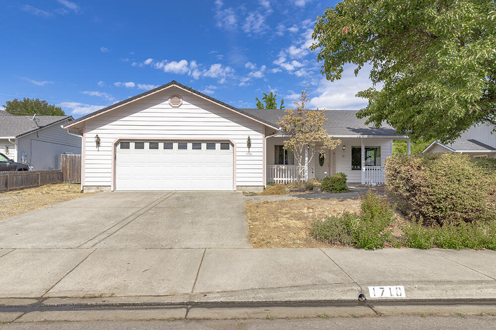 Blue Moon Estates - Residential