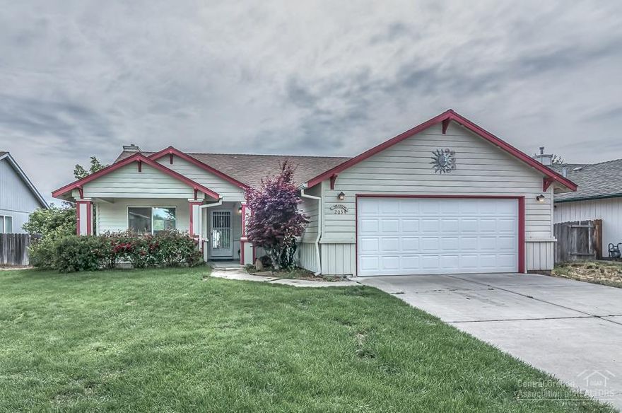 Centrally located single level home in NW Redmond! 3bd 2ba 1552 sqft. New interior paint and carpet. Kitchen features ample cupboards, breakfast bar, and new stainless steel appliances. Living room with vaulted ceilings, flooded with natural light. Fenced backyard with mature landscaping and lovely pergola! Cascade Mt Views! Attached two car insulated garage. Ready for your family to call this home. Set up a showing today!