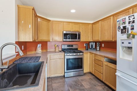 Tiny photo for 2113 NW 22nd Street, Redmond, OR 97756 (MLS # 220219579)