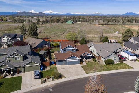 Tiny photo for 2113 NW 22nd Street, Redmond, OR 97756 (MLS # 220219579)