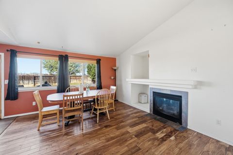 Tiny photo for 2113 NW 22nd Street, Redmond, OR 97756 (MLS # 220219579)