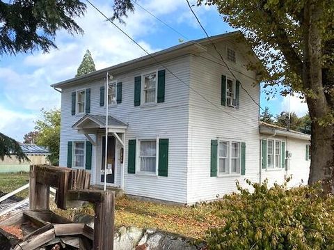 Photo of 3358 Bursell Road, Central Point, OR 97502 (MLS # 220212520)