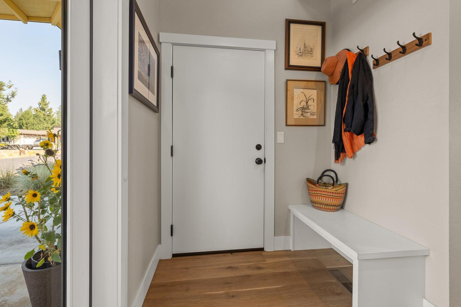 1112 N Wildflower Lane