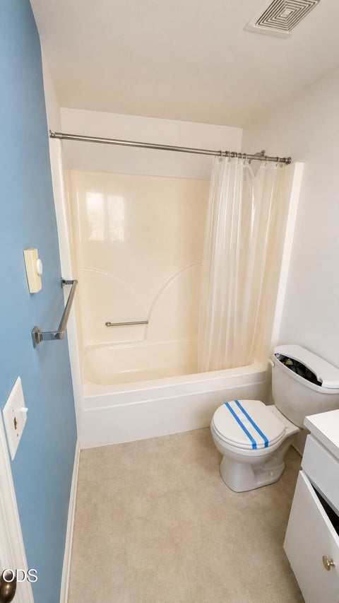 Tiny photo for 1110 Naue Way, OBrien, OR 97534 (MLS # 220222876)