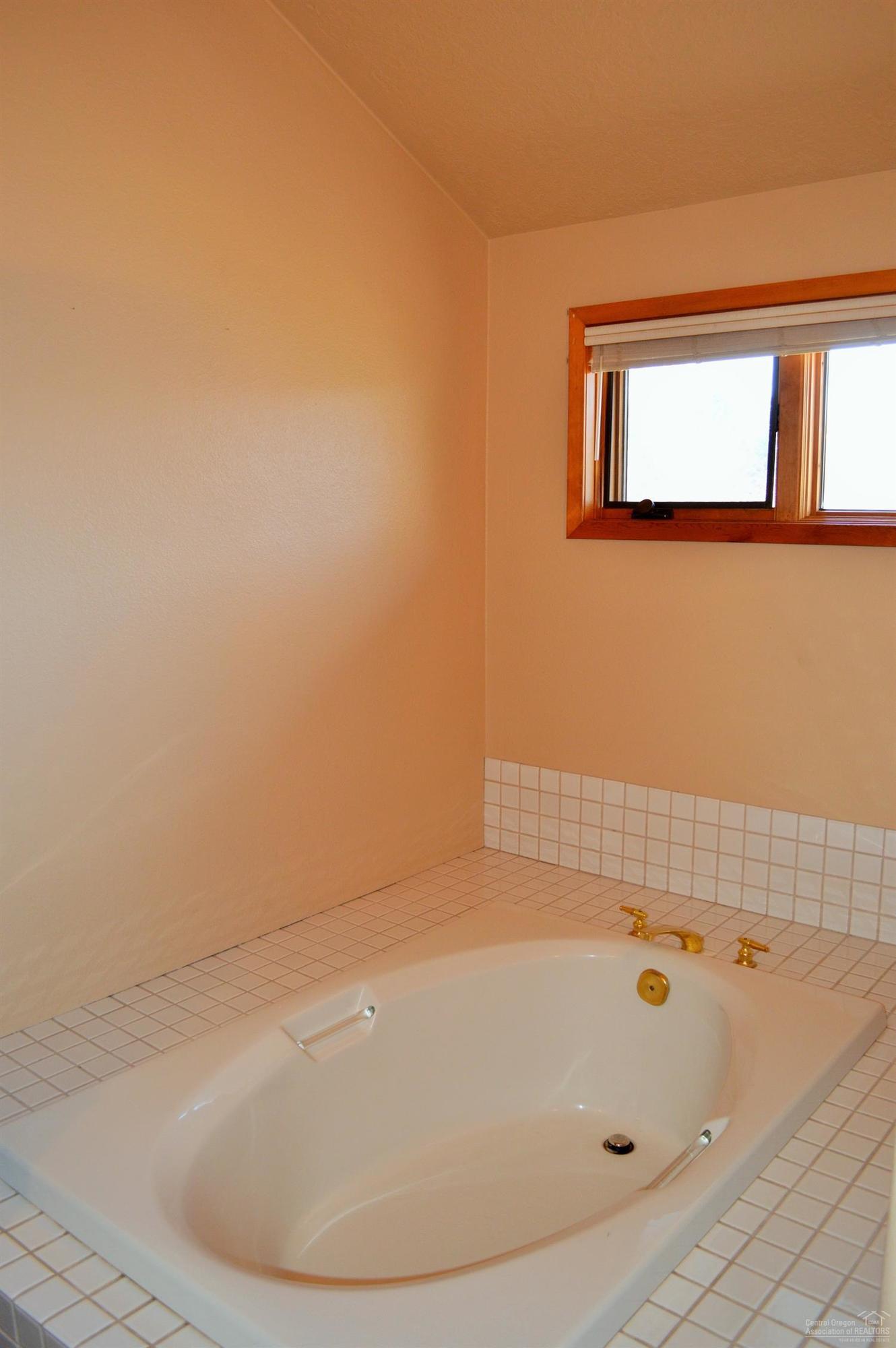 Pettigrew Highlands - Residential