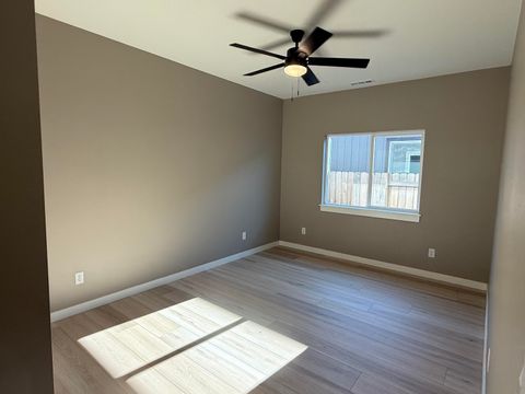 Tiny photo for 337 Quail Circle, Talent, OR 97540 (MLS # 220212162)
