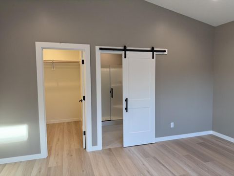 Tiny photo for 337 Quail Circle, Talent, OR 97540 (MLS # 220212162)