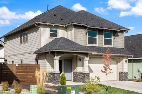 20606 SE Slate Avenue Bend OR 97702
