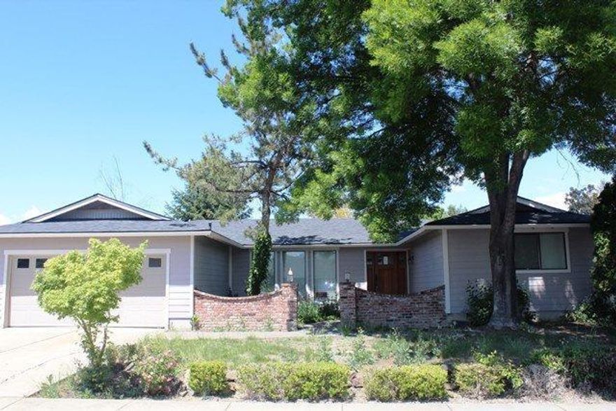 Exceptional value! Brand new roof, interior shows well and is move in ready, very desirable location of East Medford, close to hospitals and excellent school districts, Hoover, Hedrick, and South Medford High. Hard to find true RV parking, large yard, in ground pool, and some new fencing. Looks sharp and is ready for new homeowners.