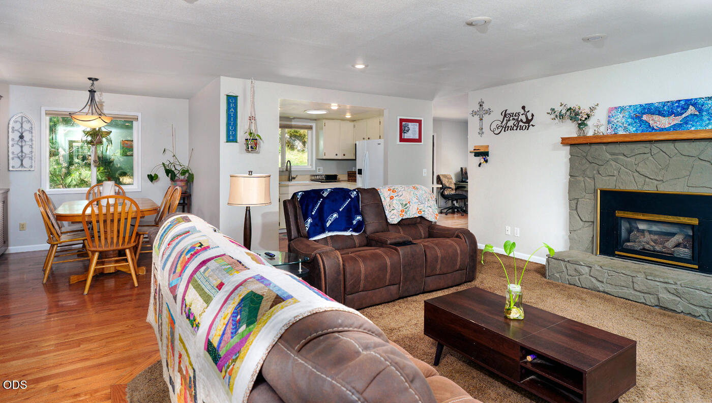 69 SE Piper Drive