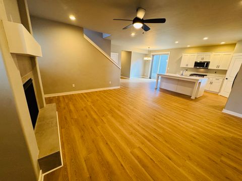 Tiny photo for 1386 NE Wilshire Drive #118, Prineville, OR 97754 (MLS # 220216918)